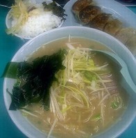 「ネギラーメン＋ギョーザ＋半ライス」@ラーメンショップ さつまっ子 新高島平店の写真