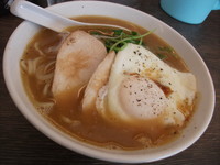 「鶏麺 しょう油」@鶏麺屋 どーちの写真