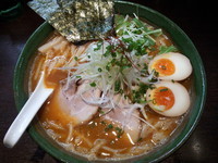 「札幌オロチョン味噌Ｒｅｄｐｅｐｐｅｒ辛味噌らーめん８８０円」@らーめん しおの風 INさいたまの写真