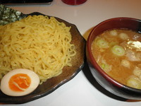 「つけ麺８００円＋大盛り１００円」@麺屋壱星の写真