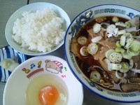 「中華そば（大）1000円＋ごはん150円＋生玉子50円（にん」@大喜 駅前店の写真