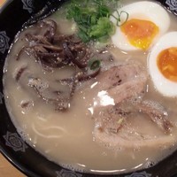 「味玉豚骨らーめん」@とんこつらーめん俺式 日本橋店の写真