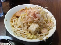 「ラーメン ＋野菜アブラ」@ジャンクガレッジ 東京ラーメンストリートの写真
