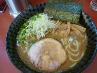 「魚介豚骨（750円）」@中華そば 華丸の写真