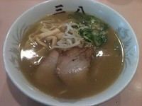「ラーメン　小盛り（500円）」@三八製麺所はじめ 徳島駅前店の写真