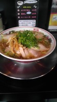 「背脂煮干しチャーシュー麺　760円」@肉煮干し中華そば さいころの写真