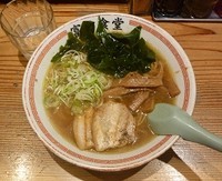 「中華そば（並）１５０ｇ」@松戸中華そば 富田食堂の写真