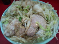 「小豚ラーメン アブラ ニンニク少し」@ラーメン二郎 中山駅前店の写真