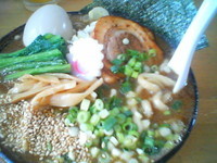 「トンコツラーメン＋味玉（￥９００＋サービス）」@MENYA 食い味の道有楽の写真