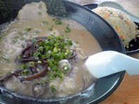 「チャーハンセット（まる）+替玉 1,100円」@博多ラーメン とんこつ家の写真