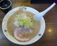 「しょうゆらーめん　普通」@こってりらーめん 誉の写真
