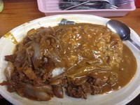 「スタミナカレー中盛り」@牛八の写真