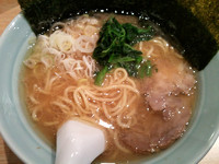 「らーめん(並盛)(680円)」@山王家の写真