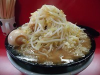 「大ラーメン麺マシ600g野菜少しニンニク少し+割れ玉780円」@麺屋 桐龍の写真