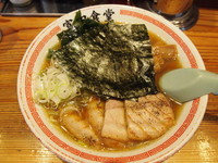 「特製中華そば（並）」@松戸中華そば 富田食堂の写真