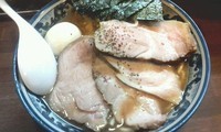 「ラーメン（並）＋全部のせ」@兎に角 松戸店の写真