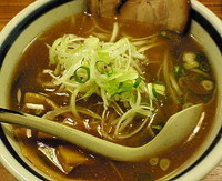 「黒ラーメン（醤油）　７５０円」@元祖醤麺 じょんのびの写真