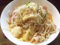 「【限定】ピザラーメン・並（ワシワシ麺）￥880・豚￥100」@ラーメンアキラの写真