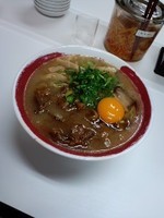 「肉入りラーメン」@ラーメン東大 大道本店の写真