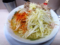 「ラーメン　ニンニク少なめ・とうがらし」@ラーメン二郎 高田馬場店の写真