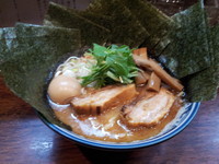 「特製中華そば（大盛）９５０円＋海苔１００円」@中華そば 旋の写真