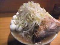 「小ラーメン・野菜ニンニク」@ラーメン二郎 八王子野猿街道店2の写真