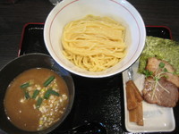 「つけ麺（中盛）　７３０円」@麺処 ほん田 nijiの写真
