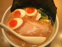 「らーめん＋味玉　「630円＋100円」」@めんや焔の写真