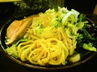 「キャベツもやしラーメン」@神田ラーメン わいず 神田本店の写真