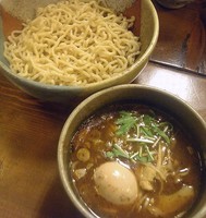 「つけめん(並盛)＋味付け玉子」@むろやの写真