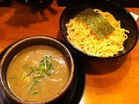 「塩鶏豚つけ麺 (700円)」@つけ麺マン 茨木店の写真