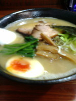 「まる重らーめん白 焼豚 一枚のせ」@柳麺まる重の写真