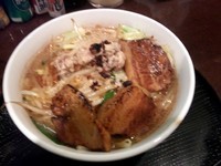 「自然洞スペシャル（白）野菜少なめ」@自然洞 麺舗 西口店の写真