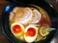 「みそらーめん+味玉」@ら麺 はちにの写真