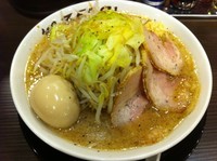 「特製ガッツ系らーめん (880円)」@麺屋ZERO1 阪急茨木市駅店の写真