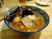 「正油ラーメン（太麺・カタメ・辛め）」@ラーメン殿の写真