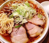 「中華そば小650円ゆで卵50円」@中華そば つし馬の写真