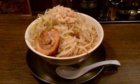 「ラーメン（中）＋野菜（盛り？）」@ジャンクガレッジ 東京ラーメンストリートの写真