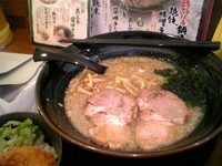 「越後醤油ラーメン」@新潟進化系ラーメン 俺たち越後や 門前仲町店の写真