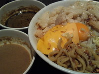 「まぜつけ (中) 1,100円」@ジャンクガレッジ 東京ラーメンストリートの写真