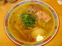 「讃岐そば（大盛麺増）+熟地醤油卵（味付玉子入）」@讃岐らーめん はまんどの写真