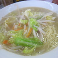 「半チャーハン　タンメン（８００円）」@ゆたかの写真