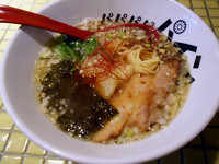 「パイナップル醤油ラーメン」@パイナップルラーメン屋さん パパパパパインの写真