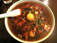 「麻婆麺￥700＋生卵」@晴々飯店の写真