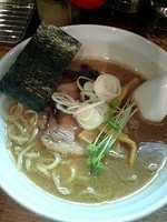 「醤油らーめん 680円」@豚骨ラーメン 甲斐の写真