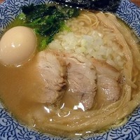 「塩煮干しそば特製」@らーめん 稲垣 ラーメン燈郎店の写真