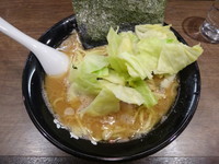 「らーめん+キャベツ+ライス(650+50円+無料)」@麺達 うま家の写真