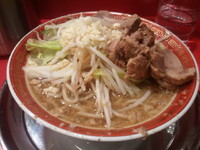 「小豚」@ラーメンタロー 大森の陣の写真