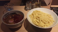 「濃厚辛つけ麺　中盛」@TOKYO UNDER GROUND RAMEN 頑者の写真