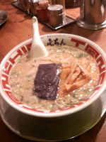 「ラーメン中盛」@屯ちん 池袋本店の写真